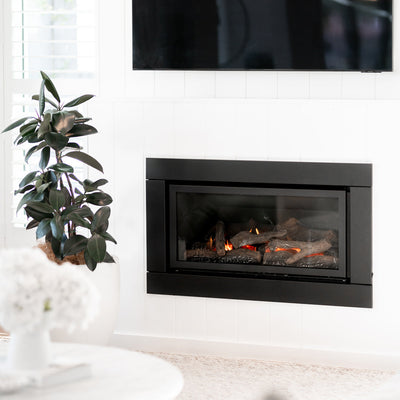 Illusion Luminar 2000 installed below a wall mounted TV