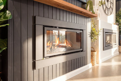 Illusion Luminar 3000 showroom display, close view of the flame and fascia